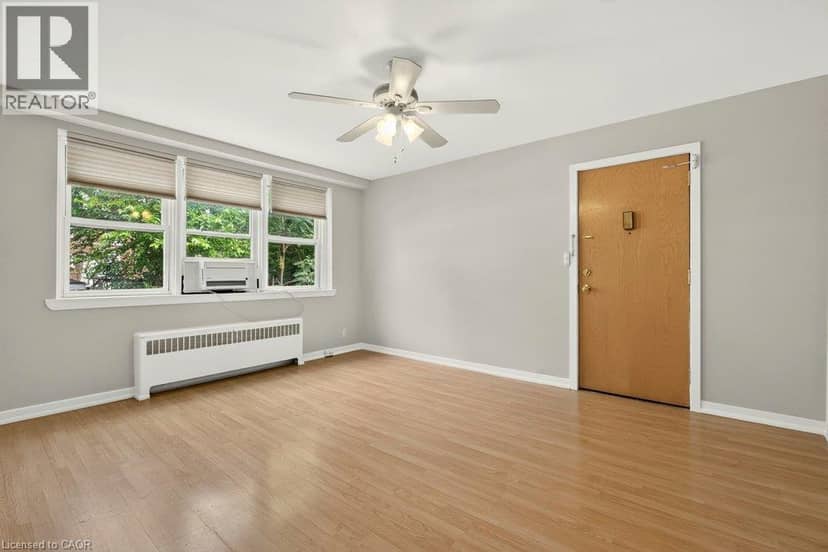 4 ROBINSON Street Unit# 10 — photo 10 of 32