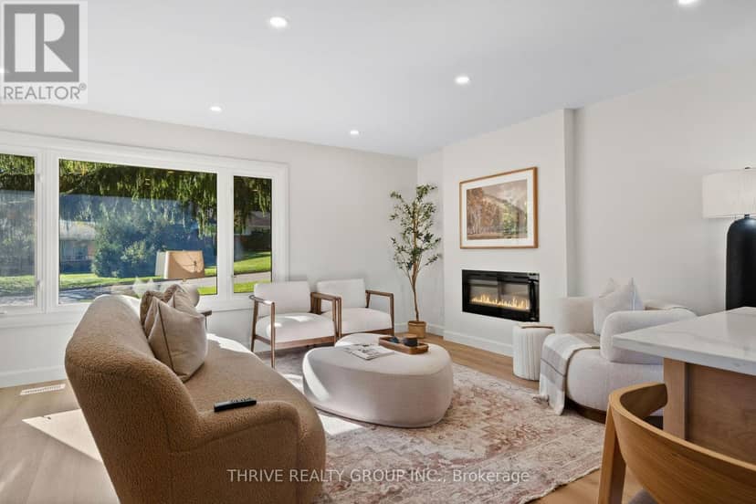 139 Deer Park Circle, London North, photo 5
