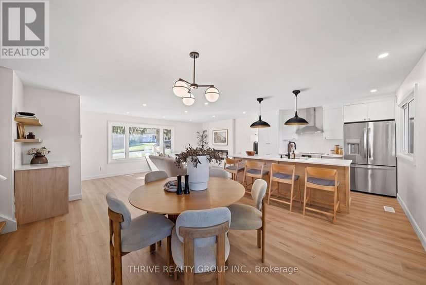 139 Deer Park Circle, London North, photo 6