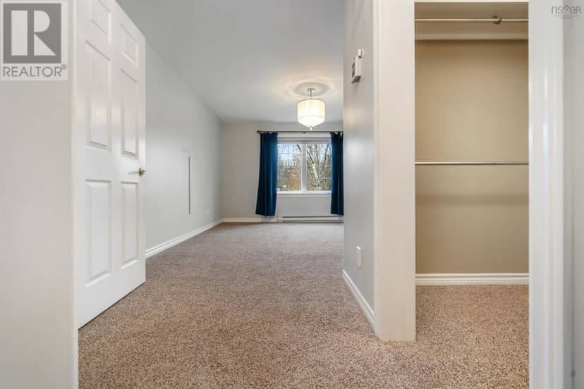 17 Pineview Crescent — photo 32 of 40