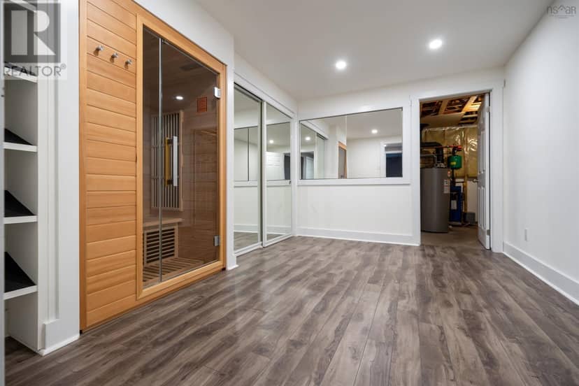 17 Pineview Crescent — photo 38 of 40