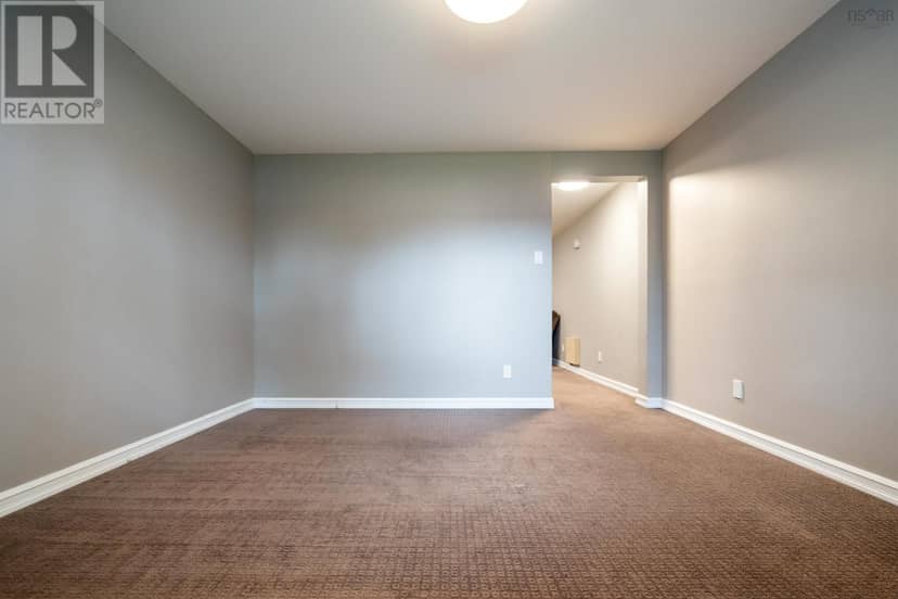 17 Pineview Crescent — photo 36 of 40