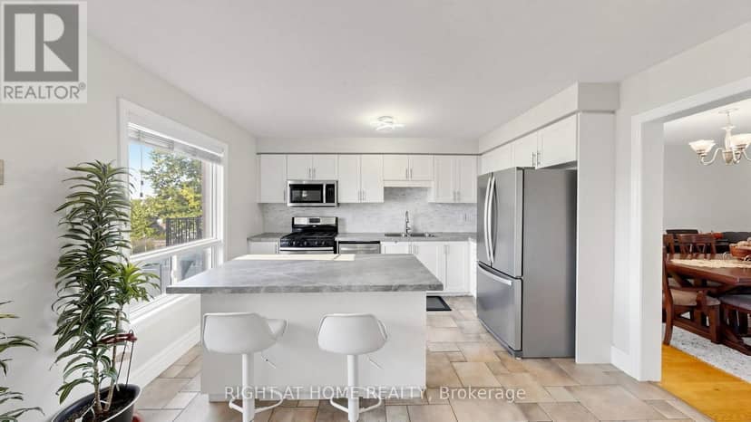 87 Primeau Drive, Aurora, photo 8