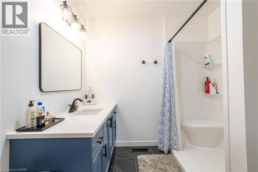 536 ST ANDREW Street — photo 17 of 40