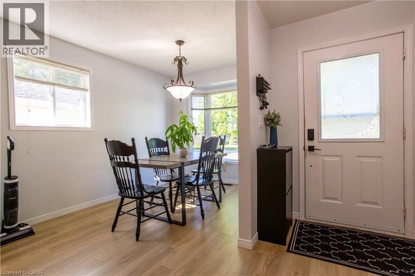 536 ST ANDREW Street, Port Dover, photo 3