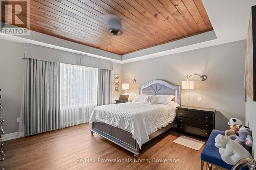207 - 130 Steamship Bay Road — photo 20 of 40