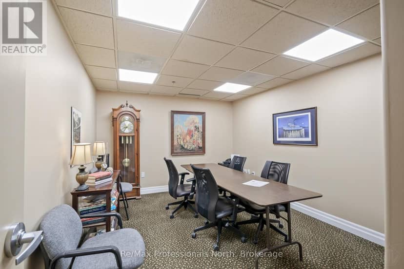 207 - 130 Steamship Bay Road — photo 32 of 40