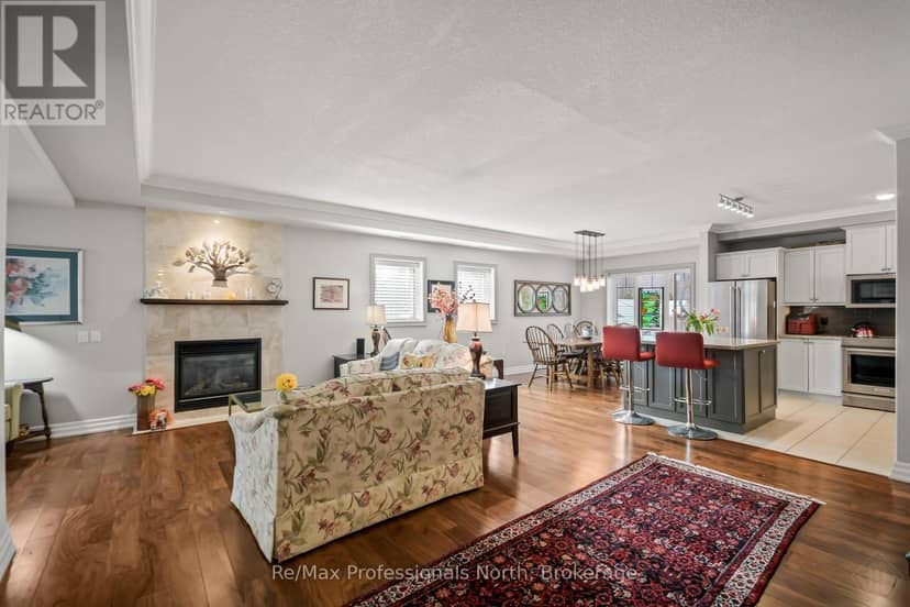 207 - 130 Steamship Bay Road, Gravenhurst, photo 4