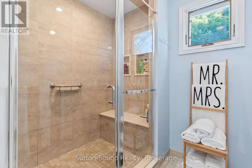 427 Balmy Beach Road — photo 24 of 40