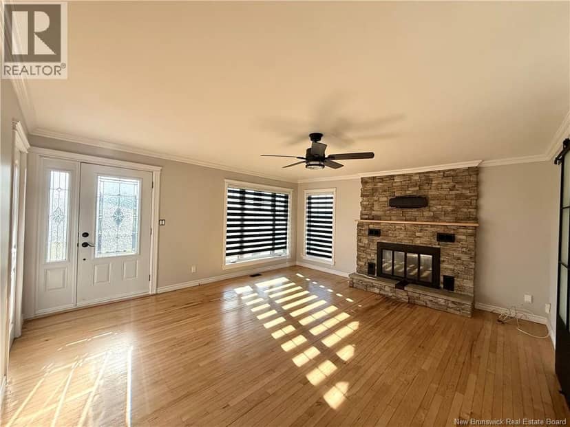 63 Premiere Avenue — photo 9 of 28