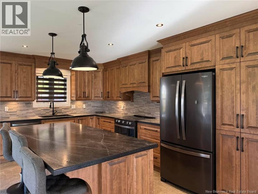 63 Premiere Avenue, Sainte-Anne-De-Madawaska, photo 5