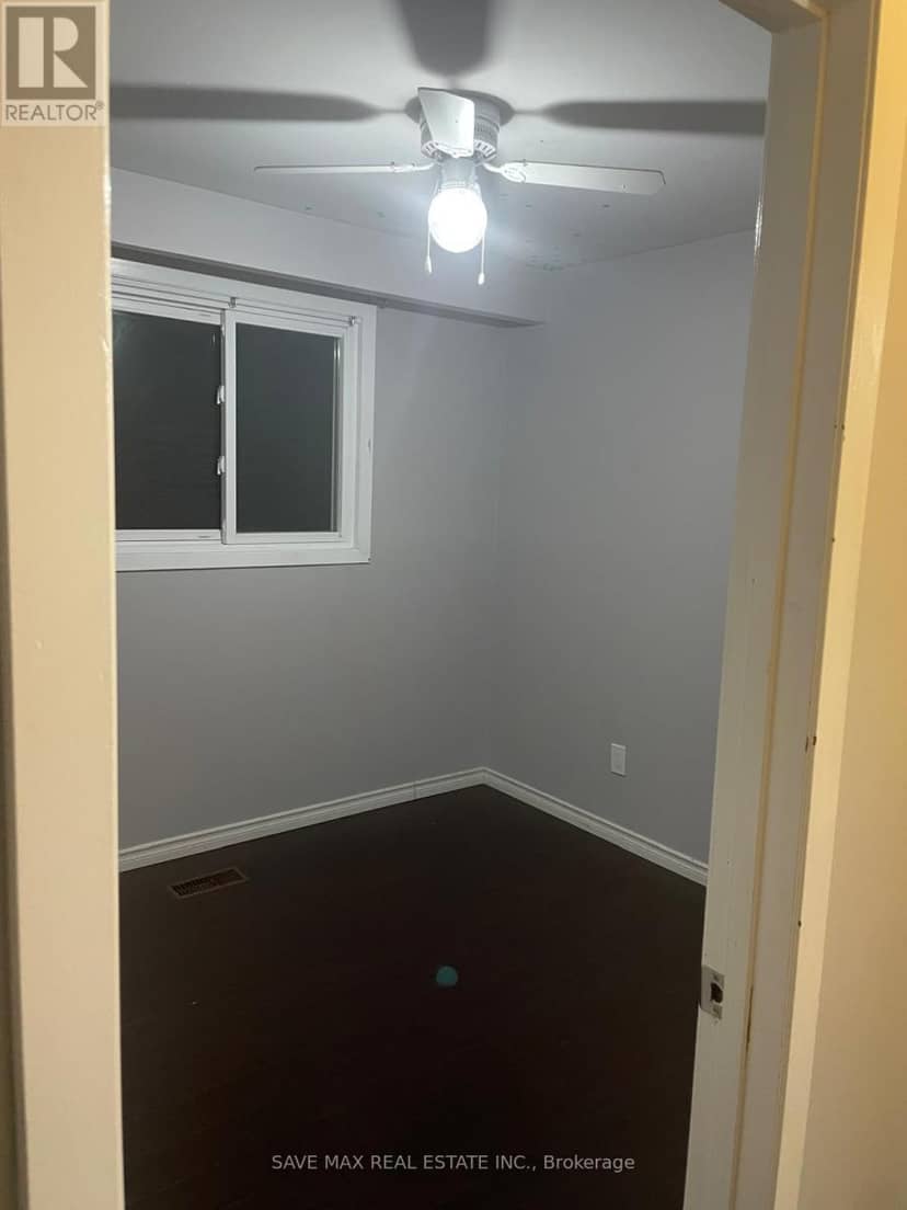 28 Royal Salisbury Way — photo 10 of 32
