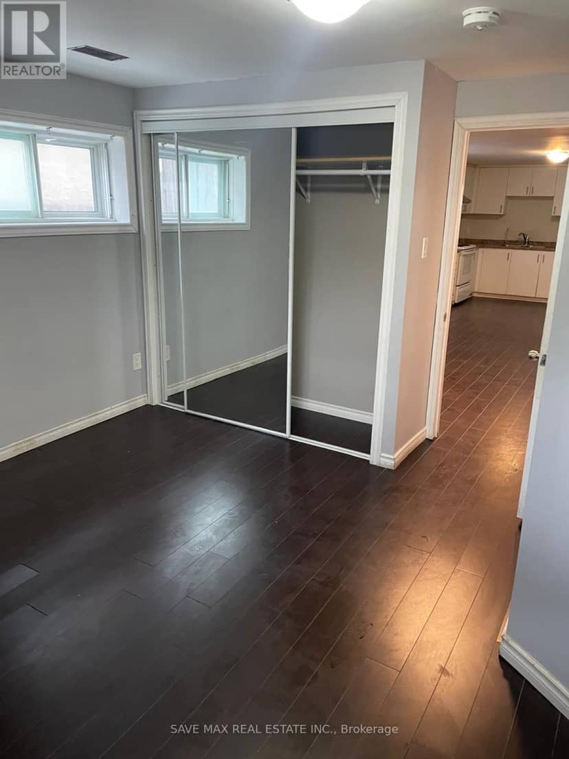 28 Royal Salisbury Way — photo 25 of 32