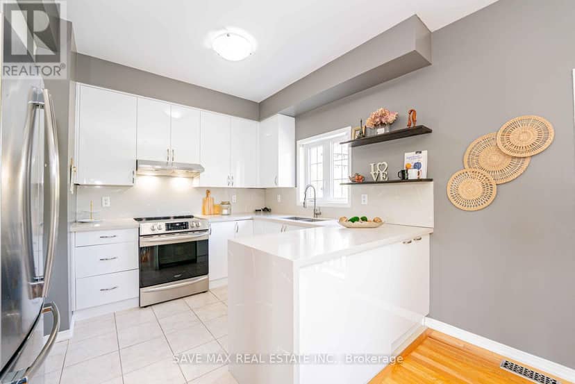 21 - 109 Georgian Drive — photo 13 of 40