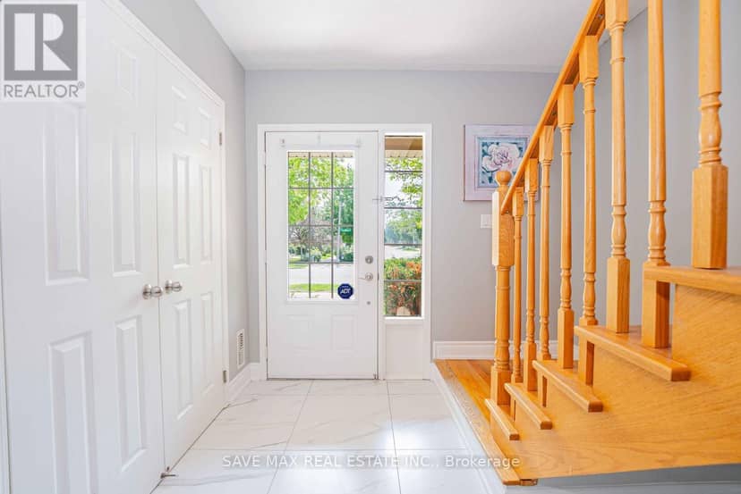 21 - 109 Georgian Drive — photo 5 of 40