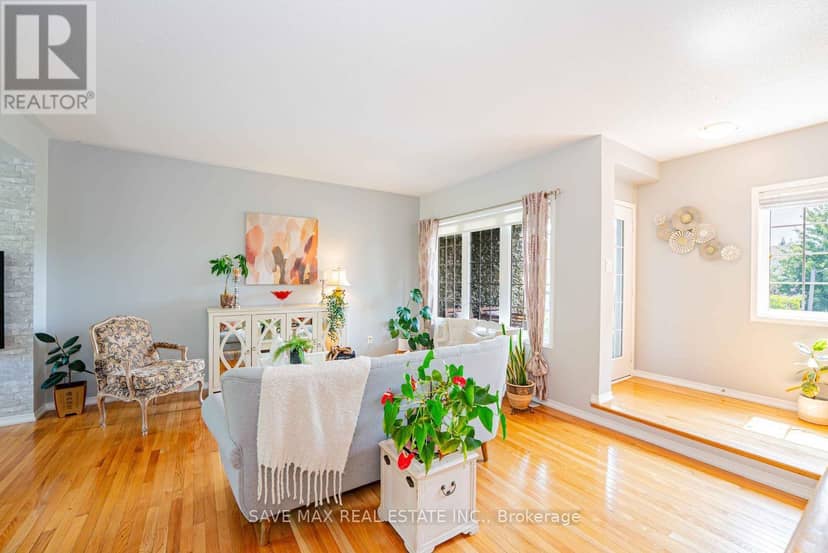 21 - 109 Georgian Drive — photo 7 of 40