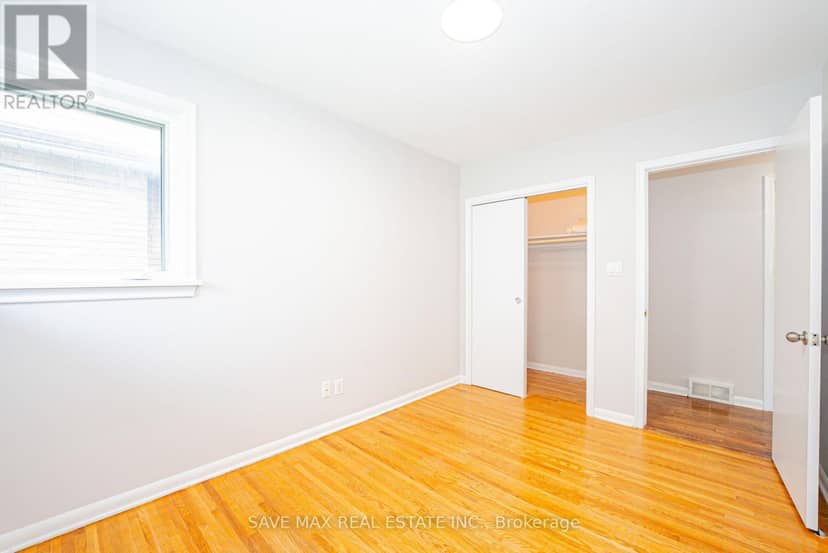 4443 Dorchester Road — photo 26 of 40