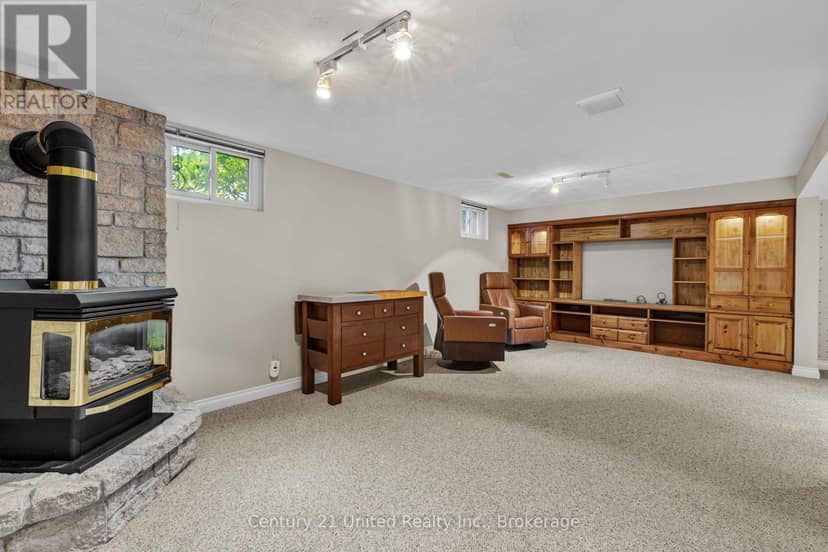1203 Royal Drive — photo 30 of 40