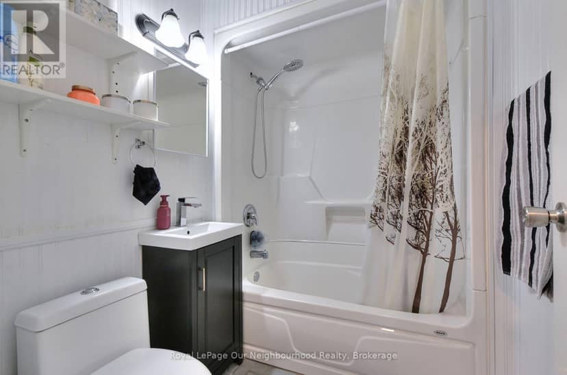 760 New Romaine Street — photo 12 of 20