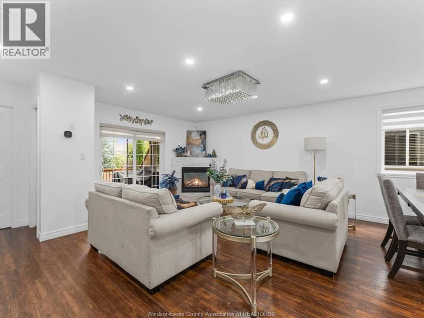 2408 Waterford Avenue — photo 11 of 40