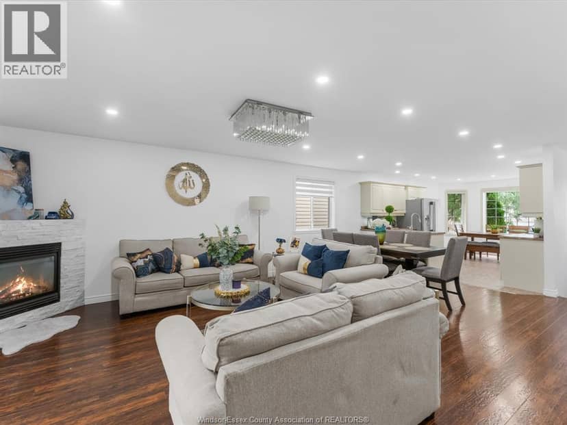 2408 Waterford Avenue — photo 10 of 40