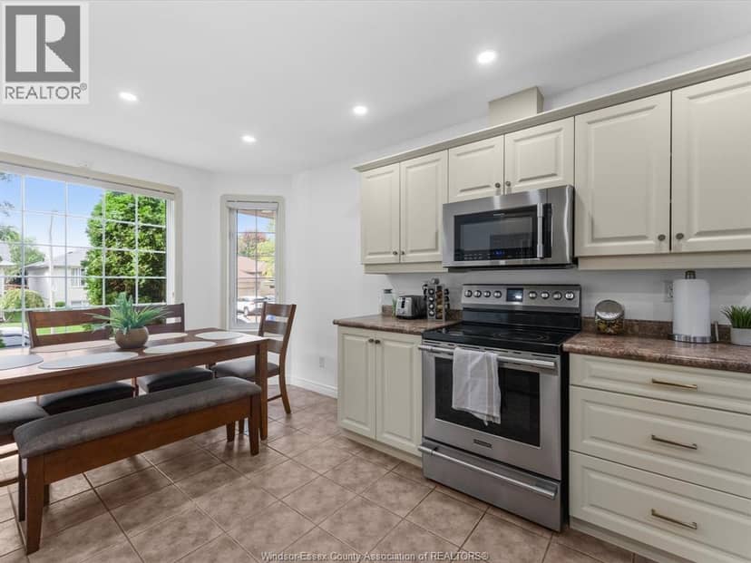 2408 Waterford Avenue — photo 17 of 40