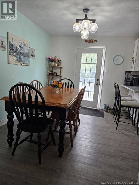 29 Thaddee Street — photo 15 of 36