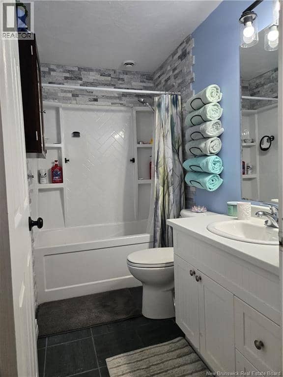 29 Thaddee Street — photo 19 of 36