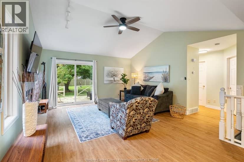 32 Cheyenne CRESCENT — photo 12 of 40