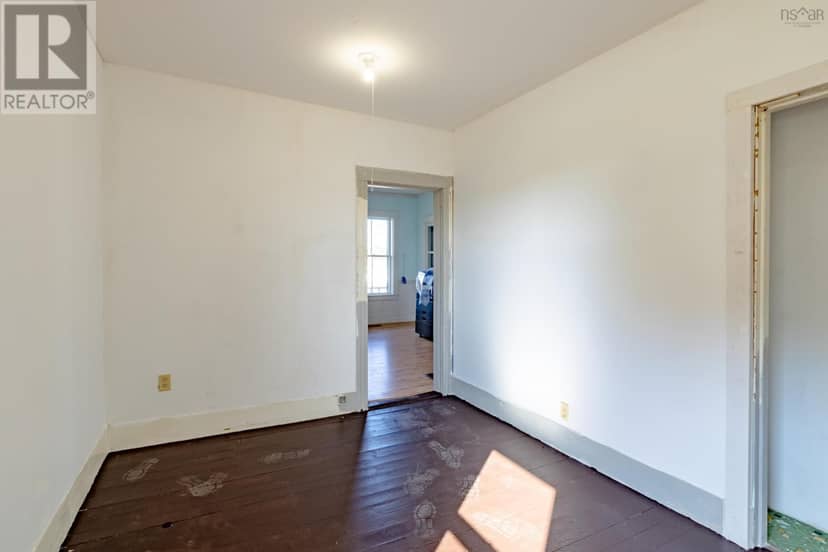 1813 Highway 1 — photo 18 of 40