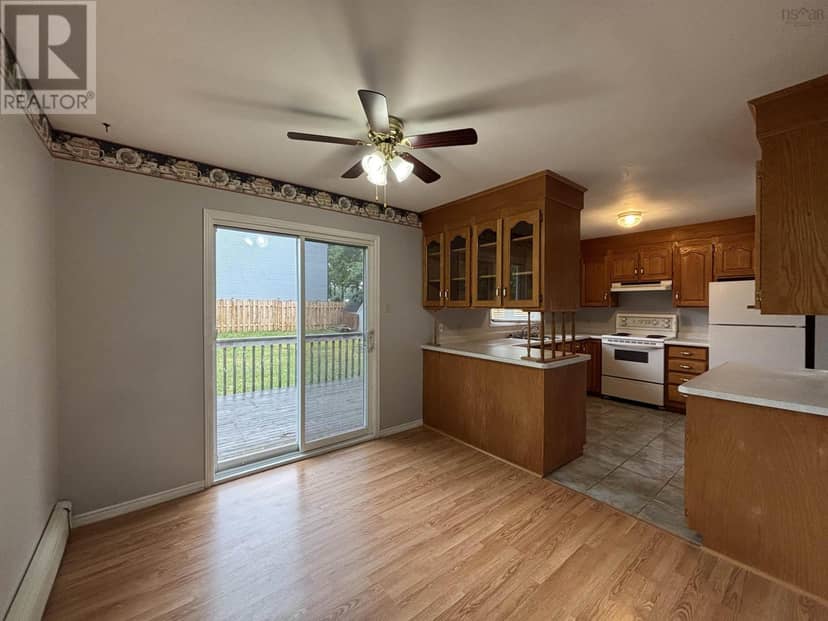 264 Hollingsworth Drive — photo 8 of 22