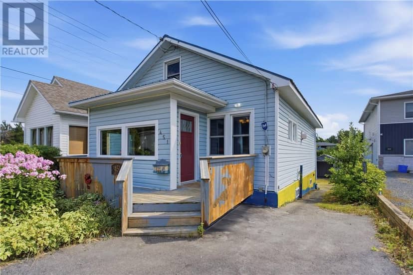 451 Cartier Avenue, Sudbury, photo 2