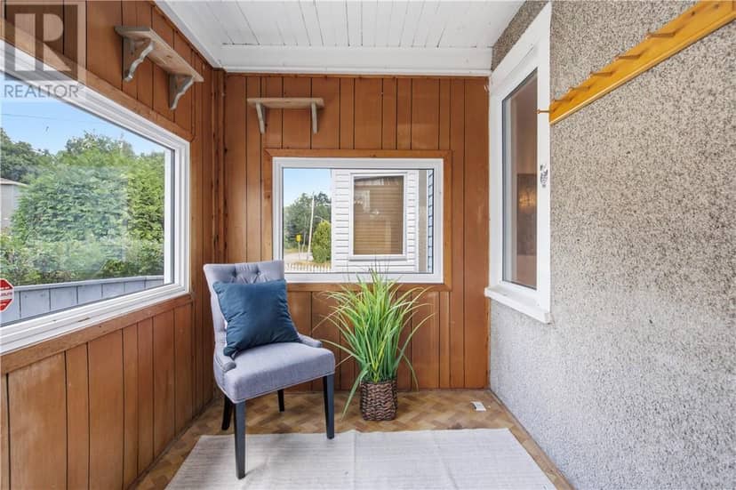 451 Cartier Avenue, Sudbury, photo 4