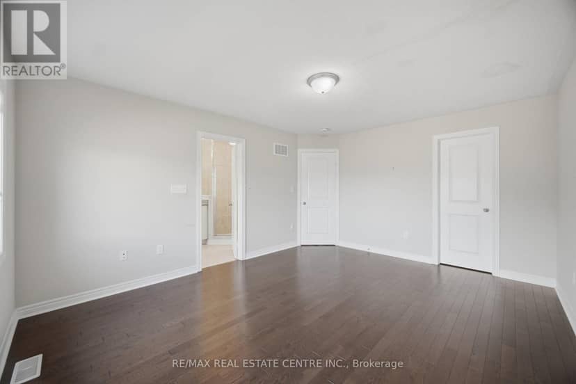 57 Benhurst Crescent — photo 20 of 32