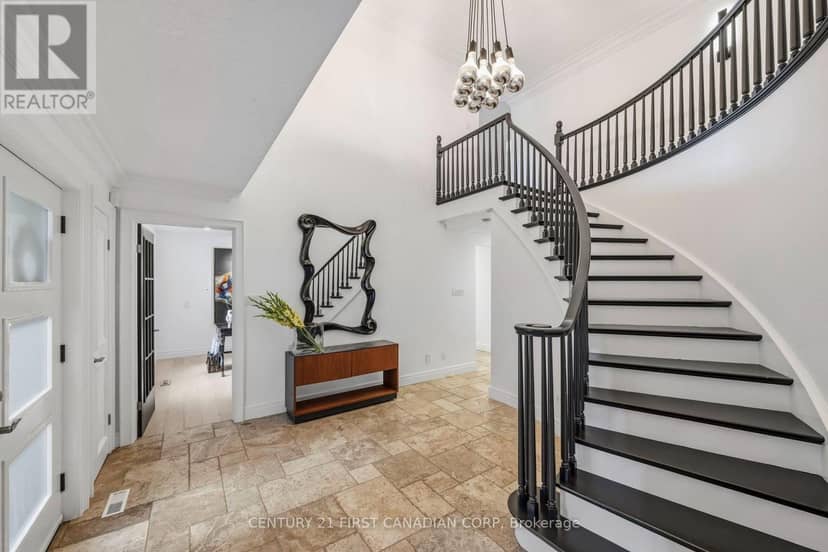 86 Tobin Court — photo 15 of 40