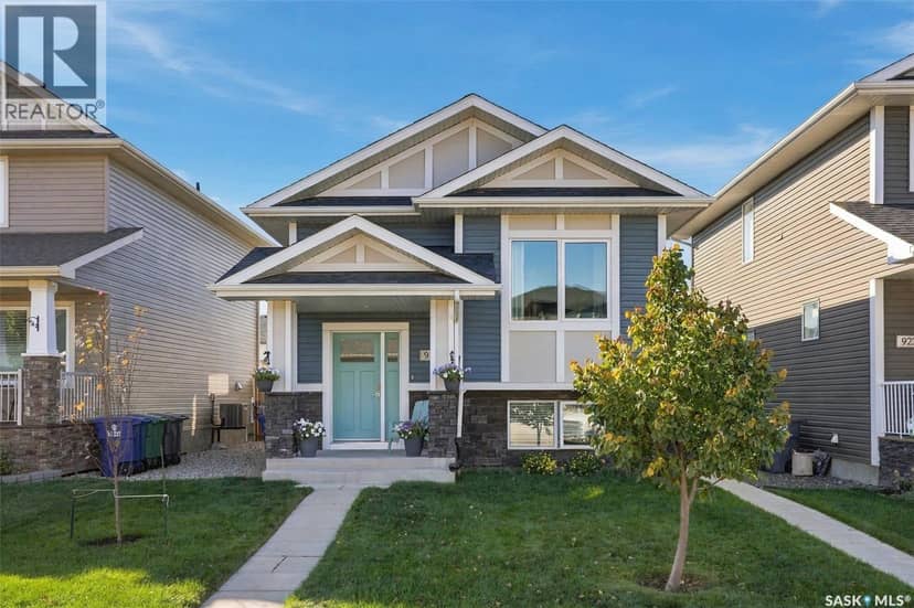 919 Kolynchuk BEND — photo 1 of 40