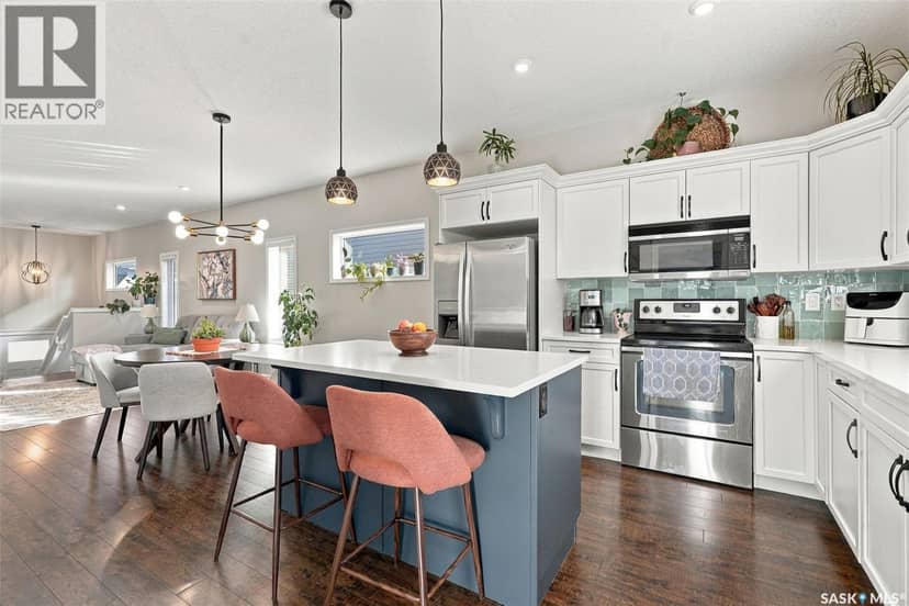 919 Kolynchuk BEND — photo 11 of 40