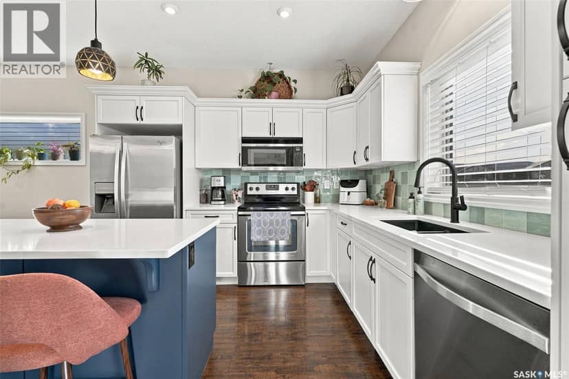 919 Kolynchuk BEND — photo 12 of 40