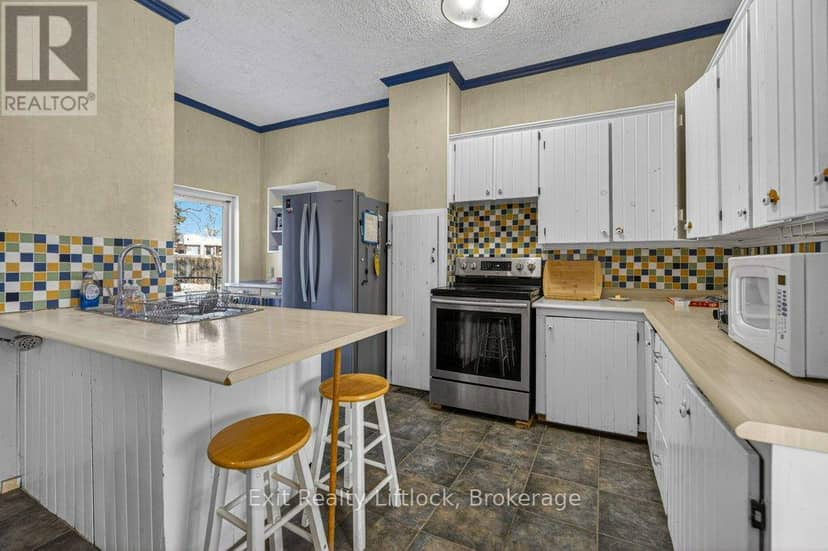 212 Barnardo Avenue — photo 13 of 28