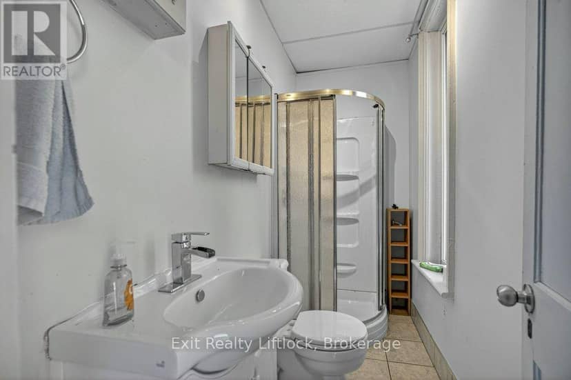 212 Barnardo Avenue — photo 15 of 28