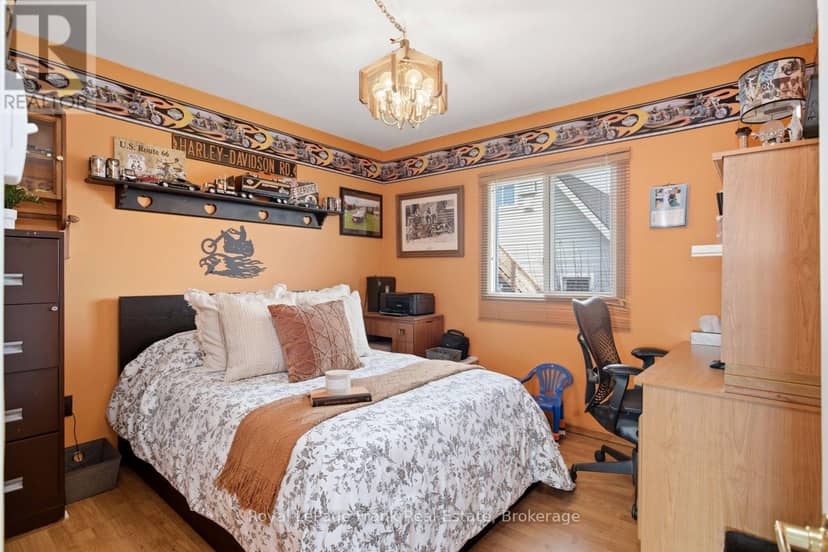 106 Starr Boulevard — photo 27 of 40