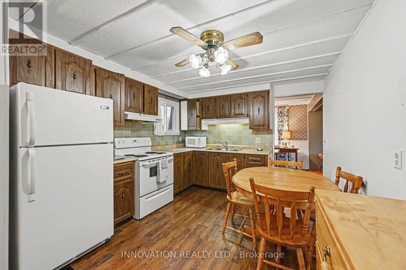 170 Adelaide Street, Mississippi Mills, photo 2