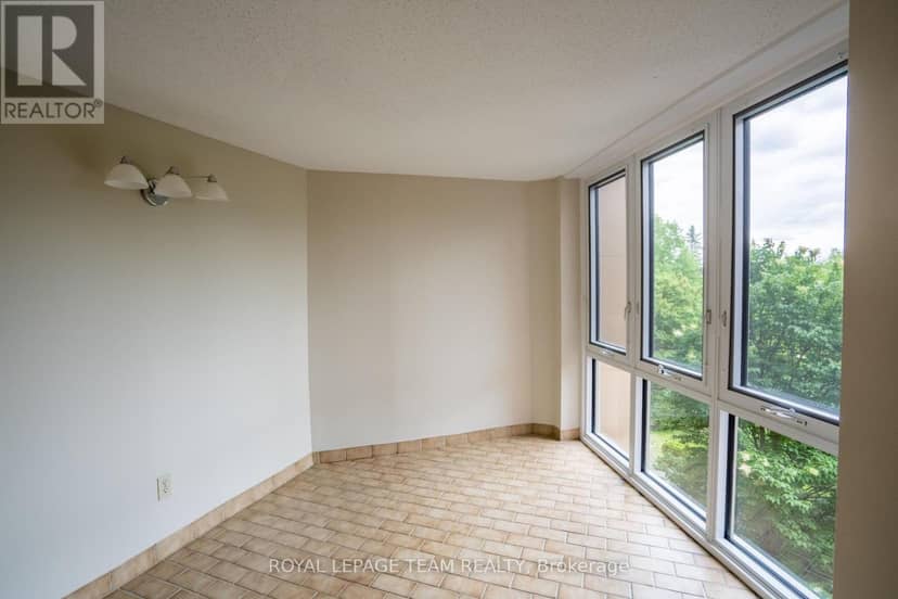 401 - 960 Teron Road — photo 15 of 40
