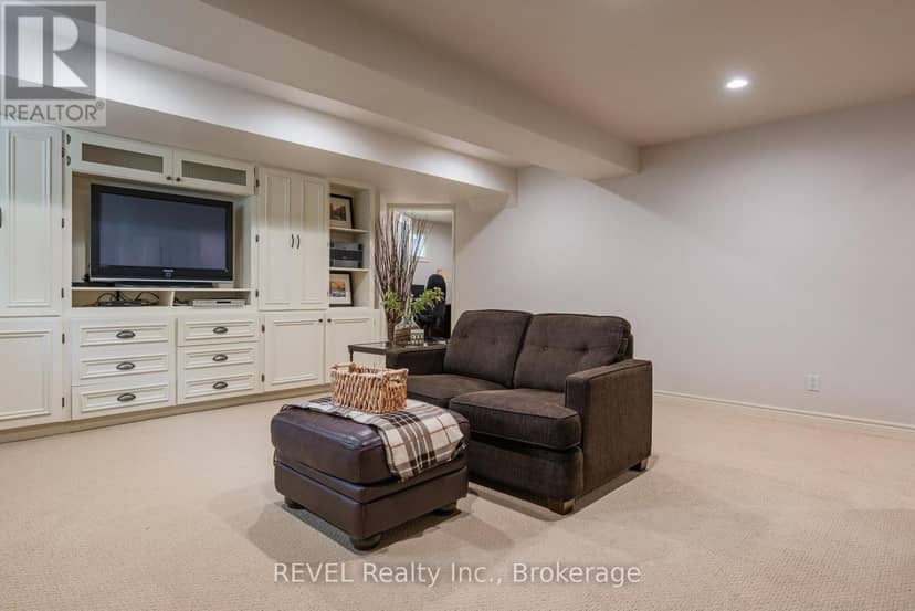 3250 Thunder Bay Road — photo 30 of 40
