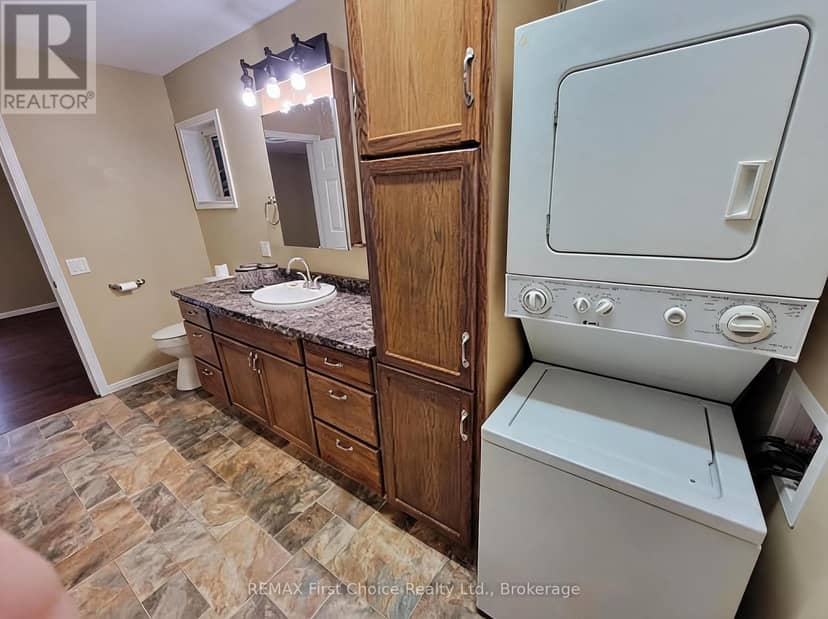 702 River Avenue E — photo 10 of 24