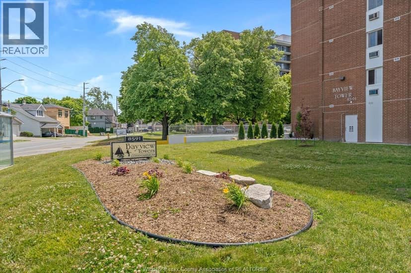 8591 Riverside DRIVE East Unit# 702 — photo 28 of 37