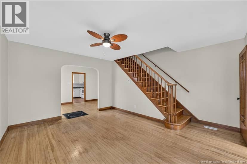61-63 Burlington Avenue — photo 7 of 40