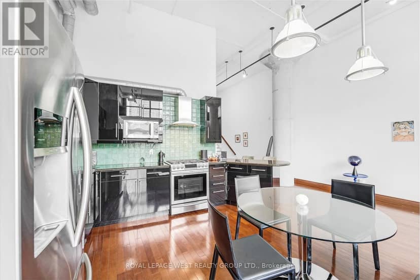 416 - 90 Sumach Street — photo 11 of 39