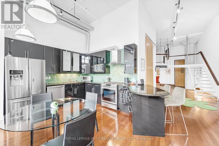 416 - 90 Sumach Street — photo 14 of 39