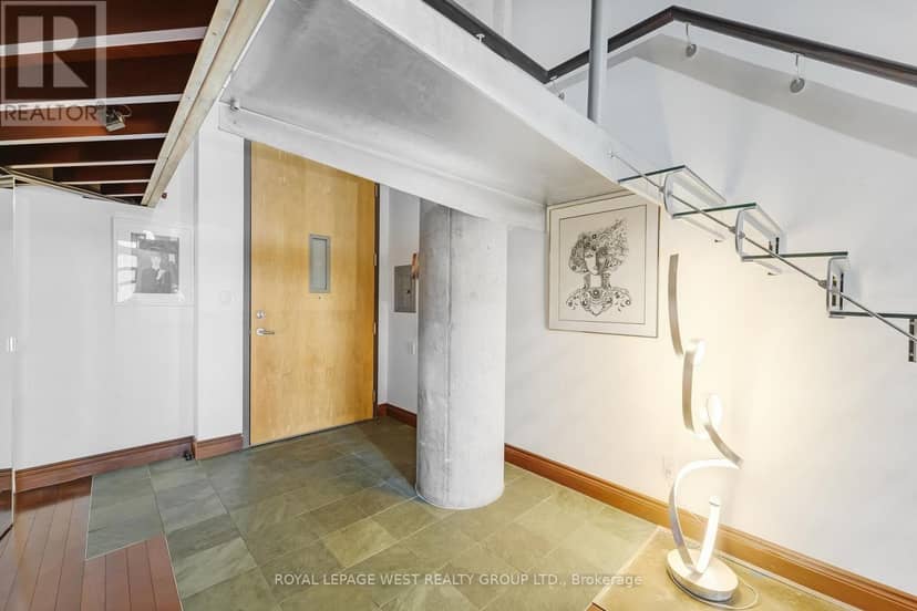 416 - 90 Sumach Street — photo 33 of 39